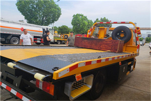 河北区附近拖车电话号码服务